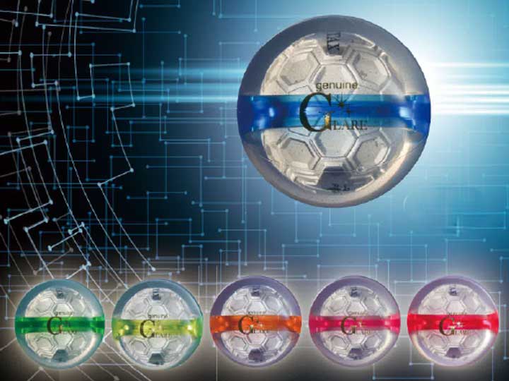 ニッタクスの新発売のボール。ジェニュイン・グレア。新開発コア、中空3ピース構造。高反発で直進性に優れた超高性能ボール。 高反発と直進性にこだわり、新開発の表面樹脂、樹脂構成を改良した事でキャリー性能大幅UPを実現させた。デザインのセンターリングは特殊蛍光樹脂を採用。ラインマーカーとしての役割を果たし、スイング起動も確認ができる。